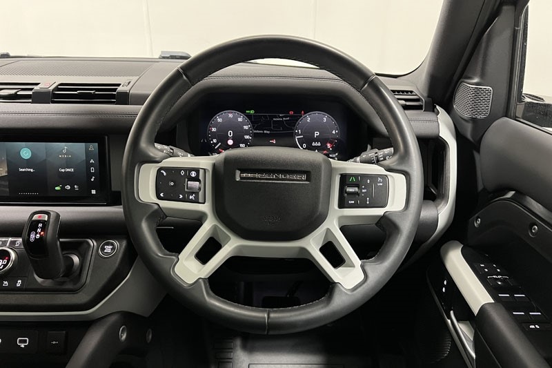 Used Land Rover Defender 2023 for sale - 77848234: Photo 15