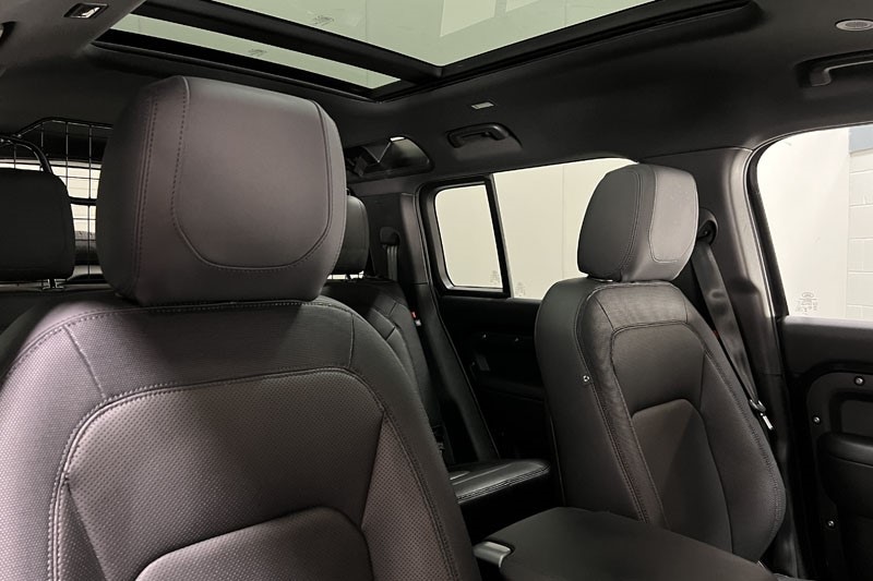 Used Land Rover Defender 2023 for sale - 77848234: Photo 27