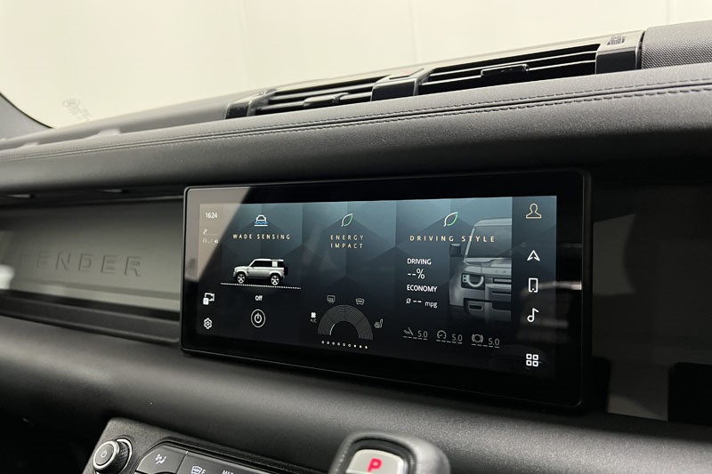 Used Land Rover Defender 2023 for sale - 77848234: Photo 34