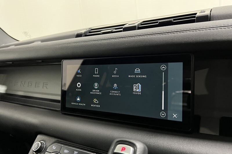 Used Land Rover Defender 2023 for sale - 77848234: Photo 36