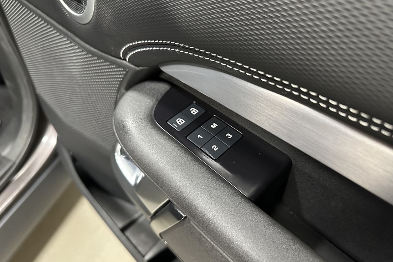 Used Land Rover Discovery 2023 for sale - 78108909: Photo 24