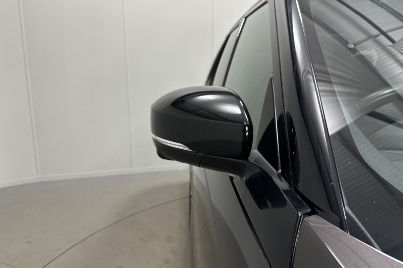 Used Land Rover Discovery 2023 for sale - 78108909: Photo 61