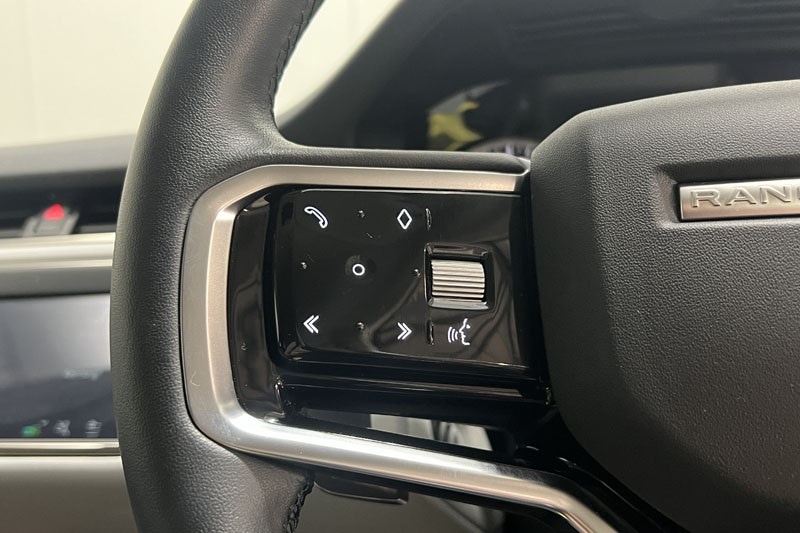 Used Land Rover Range Rover Evoque 2022 for sale - 76981927: Photo 31