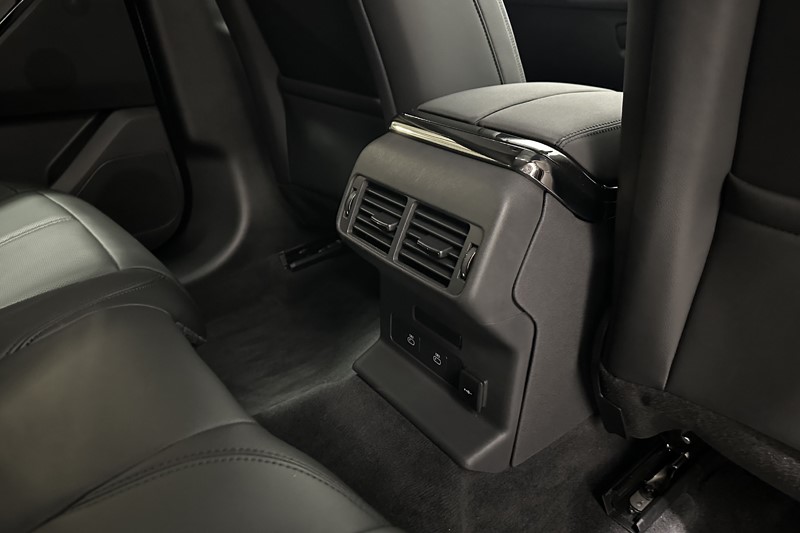 Used Land Rover Range Rover Velar 2024 for sale - 78042254: Photo 18