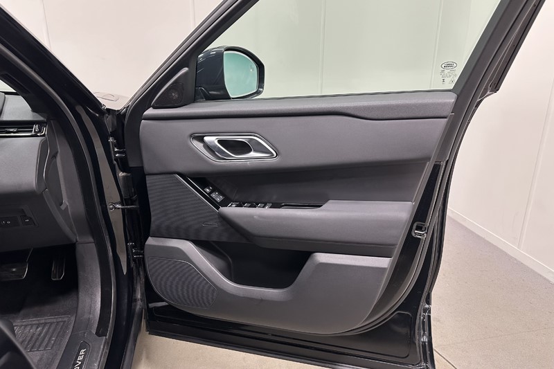 Used Land Rover Range Rover Velar 2024 for sale - 78042254: Photo 21