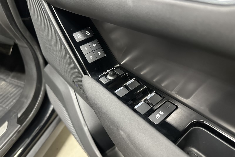 Used Land Rover Range Rover Velar 2024 for sale - 78042254: Photo 22