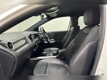 Used Mercedes-Benz GLA 2021 for sale - 78370579: Photo