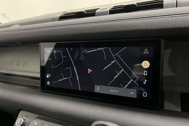 Used Land Rover Defender 2023 for sale - 77036187: Photo 11