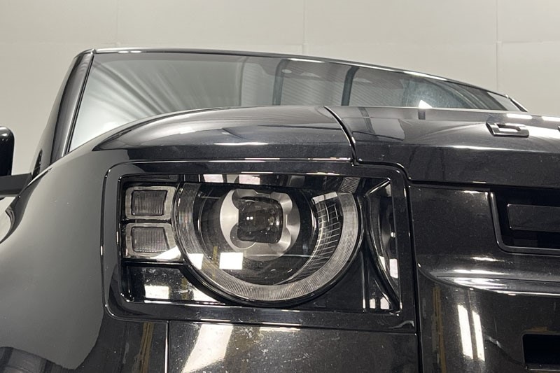 Used Land Rover Defender 2023 for sale - 77036187: Photo 17