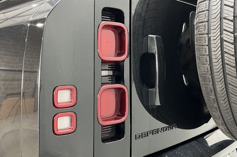 Used Land Rover Defender 2023 for sale - 77036187: Photo 19