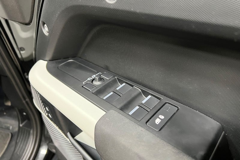 Used Land Rover Defender 2023 for sale - 77036187: Photo 22