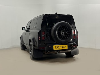 Used Land Rover Defender 2023 for sale - 77036187: Photo