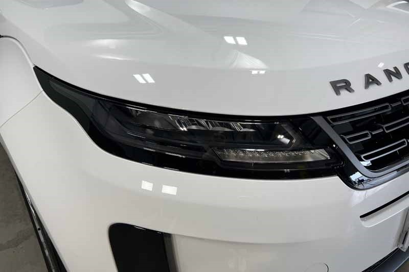 Used Land Rover Range Rover Evoque 2025 for sale - 76981472: Photo 17