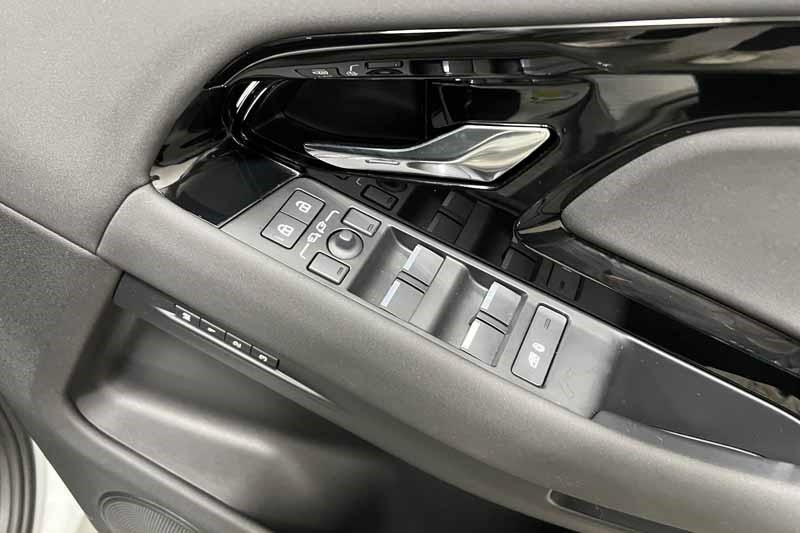 Used Land Rover Range Rover Evoque 2025 for sale - 76981472: Photo 23