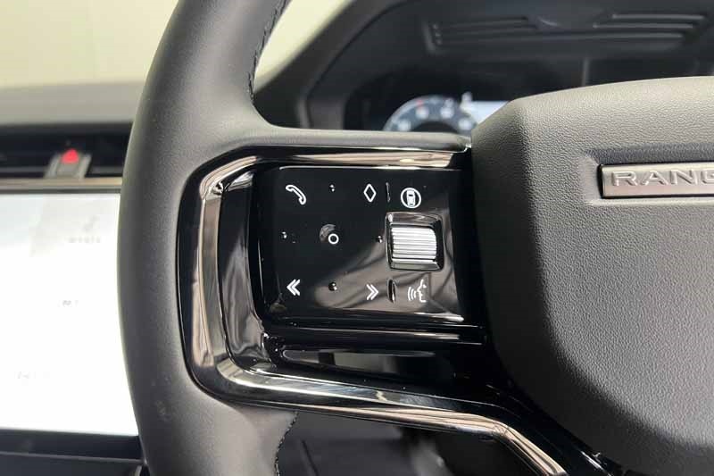 Used Land Rover Range Rover Evoque 2025 for sale - 76981472: Photo 30