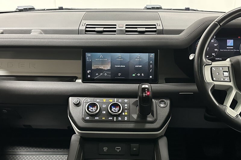 Used Land Rover Defender 2022 for sale - 76981040: Photo 14