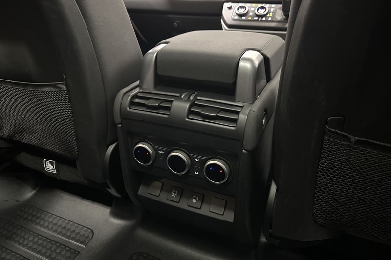 Used Land Rover Defender 2022 for sale - 76981040: Photo 18