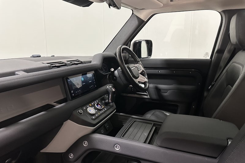 Used Land Rover Defender 2022 for sale - 76981040: Photo 39