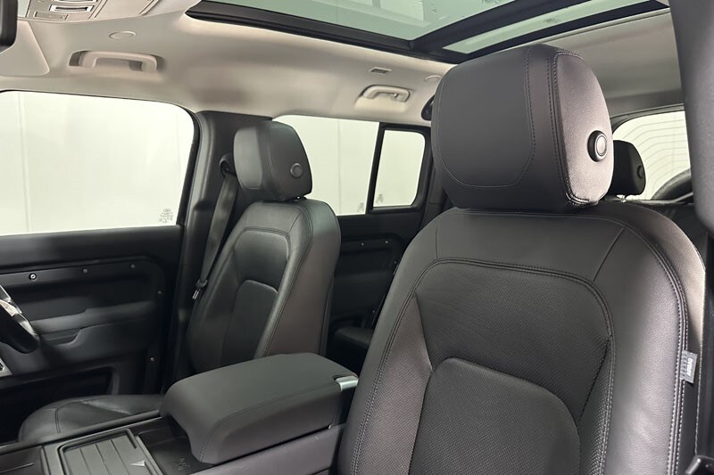 Used Land Rover Defender 2022 for sale - 76981040: Photo 41