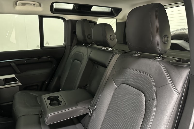 Used Land Rover Defender 2022 for sale - 76981040: Photo 45