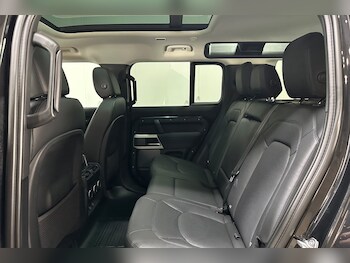 Used Land Rover Defender 2022 for sale - 76981040: Photo