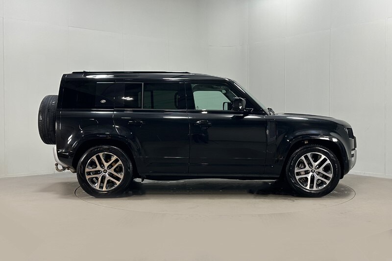 Used Land Rover Defender 2022 for sale - 76981040: Photo 5