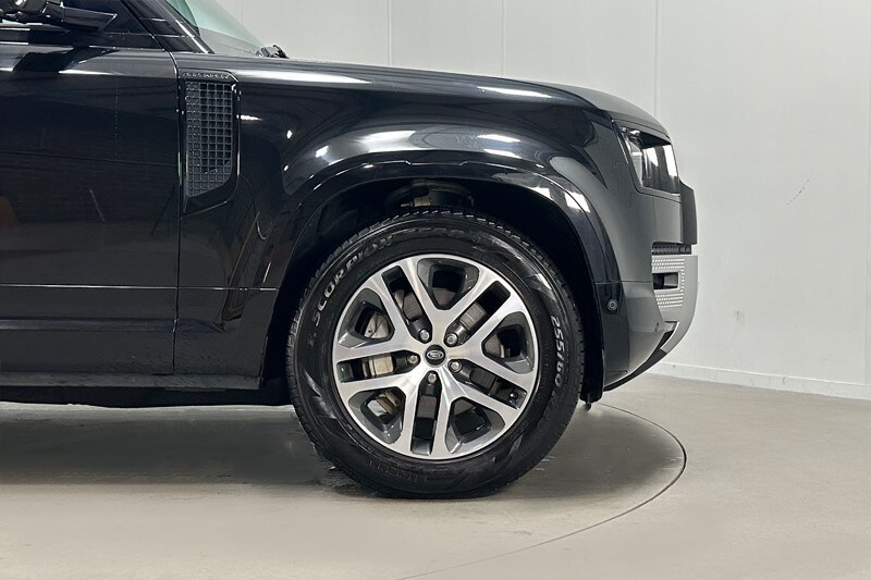 Used Land Rover Defender 2022 for sale - 76981040: Photo 8