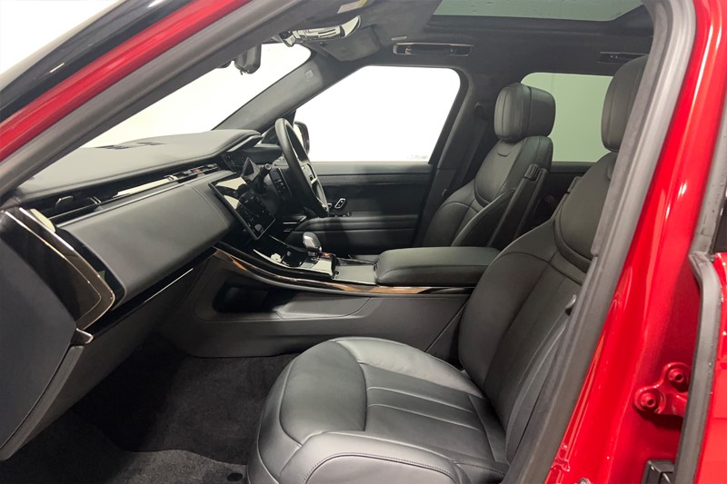 Used Land Rover Range Rover Sport 2024 for sale - 76982344: Photo 3