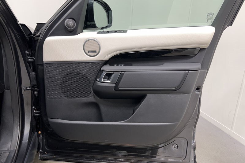 Used Land Rover Discovery 2023 for sale - 76982187: Photo 21