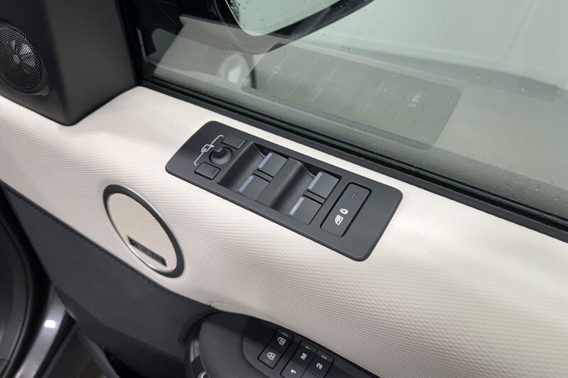 Used Land Rover Discovery 2023 for sale - 76982187: Photo 24