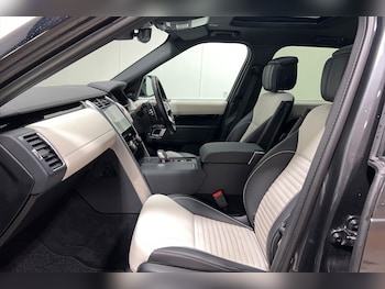 Used Land Rover Discovery 2023 for sale - 76982187: Photo