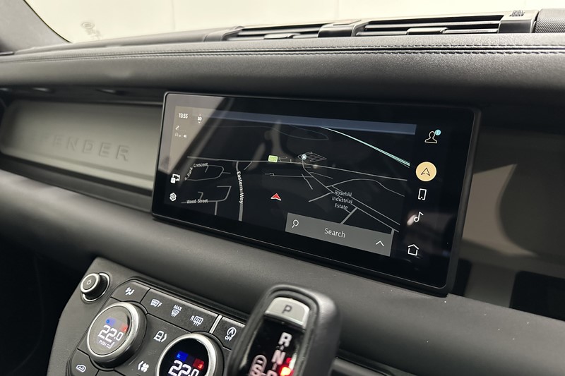 Used Land Rover Defender 2024 for sale - 78042287: Photo 11