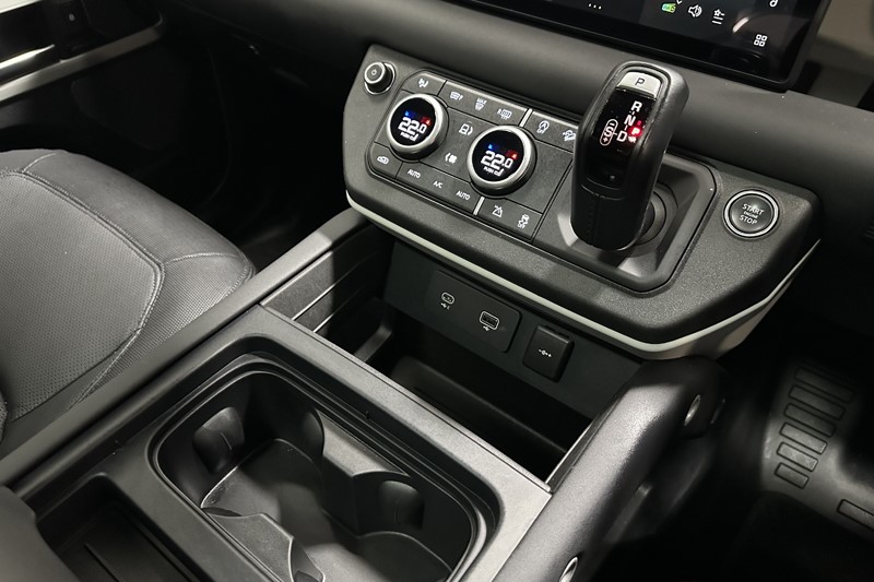 Used Land Rover Defender 2024 for sale - 78042287: Photo 13