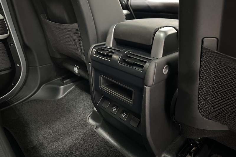 Used Land Rover Defender 2024 for sale - 78042287: Photo 18