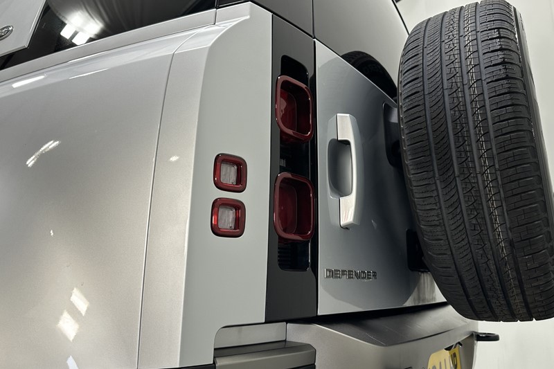 Used Land Rover Defender 2024 for sale - 78042287: Photo 19