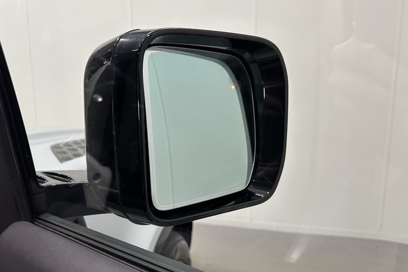 Used Land Rover Defender 2024 for sale - 78042287: Photo 24