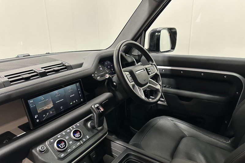 Used Land Rover Defender 2024 for sale - 78042287: Photo 39
