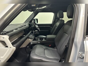 Used Land Rover Defender 2024 for sale - 78042287: Photo