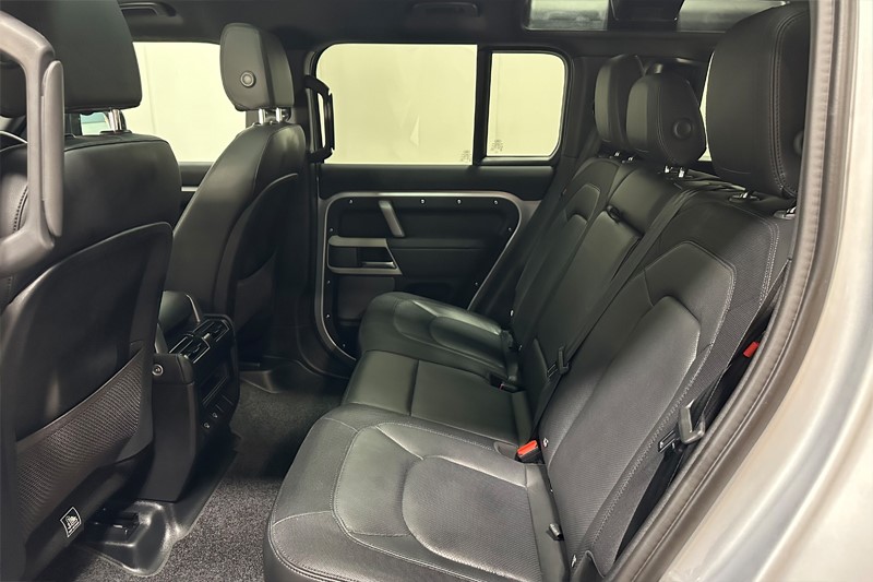 Used Land Rover Defender 2024 for sale - 78042287: Photo 4