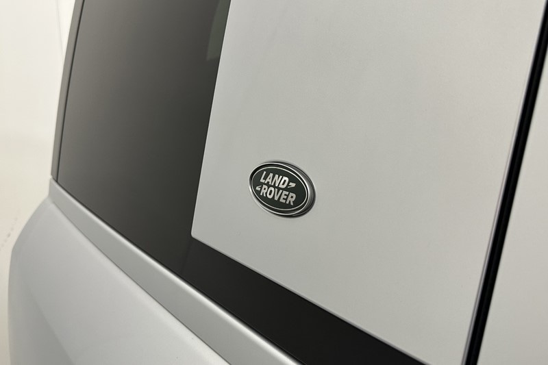 Used Land Rover Defender 2024 for sale - 78042287: Photo 47