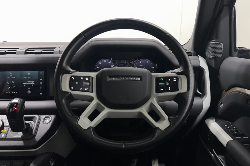 Used Land Rover Defender 2023 for sale - 77270948: Photo 15