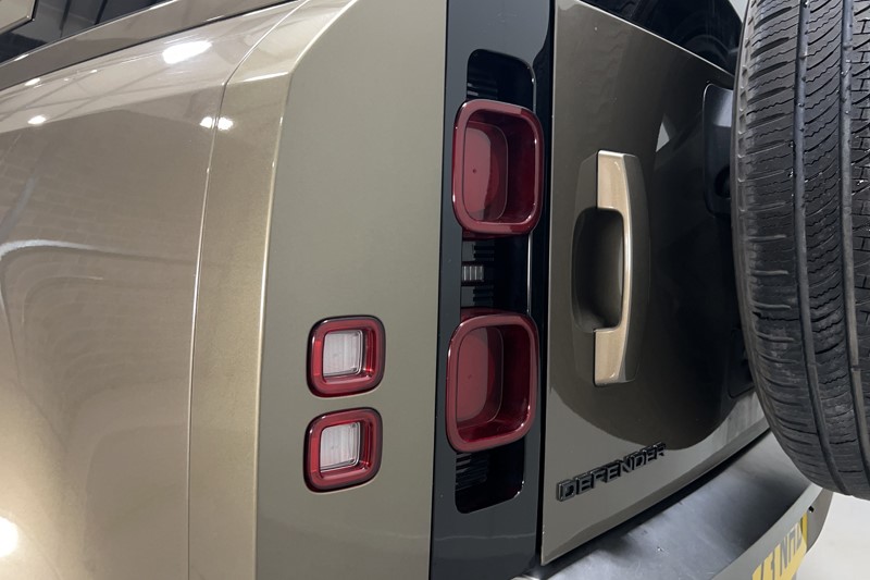 Used Land Rover Defender 2023 for sale - 77270948: Photo 19