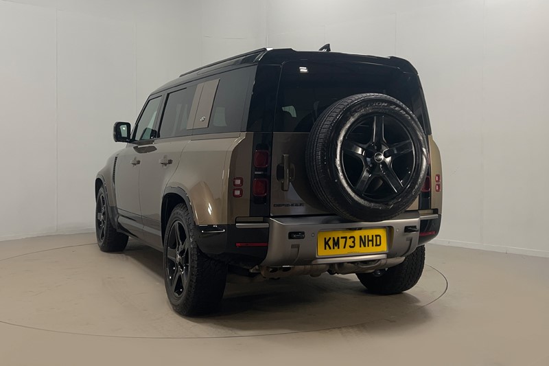 Used Land Rover Defender 2023 for sale - 77270948: Photo 2