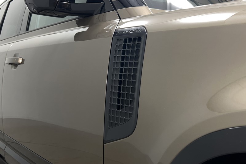 Used Land Rover Defender 2023 for sale - 77270948: Photo 20