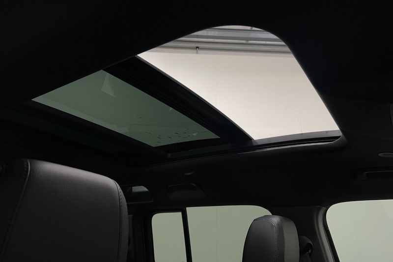 Used Land Rover Defender 2023 for sale - 77270948: Photo 29