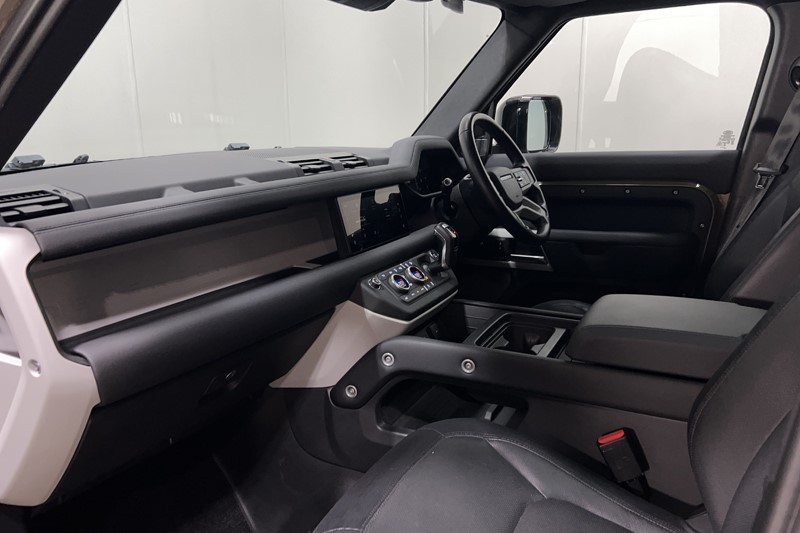 Used Land Rover Defender 2023 for sale - 77270948: Photo 41