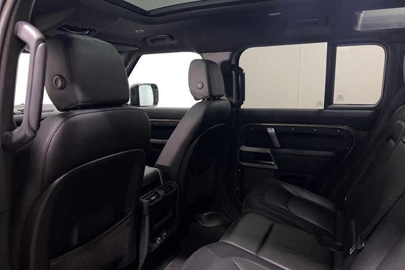 Used Land Rover Defender 2023 for sale - 77270948: Photo 44