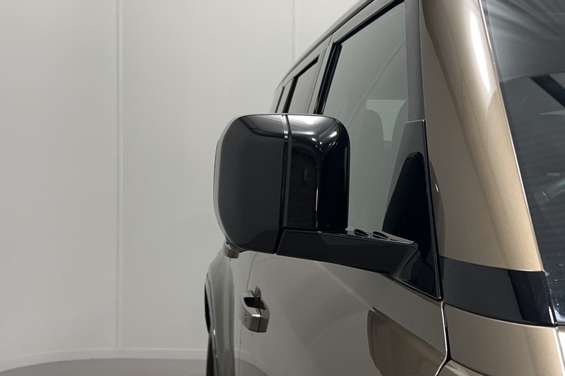 Used Land Rover Defender 2023 for sale - 77270948: Photo 53