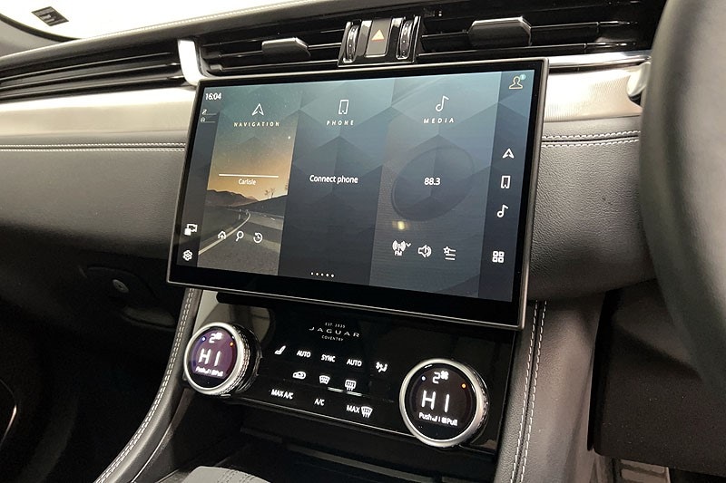 Used Jaguar F-Pace 2024 for sale - 76982176: Photo 31