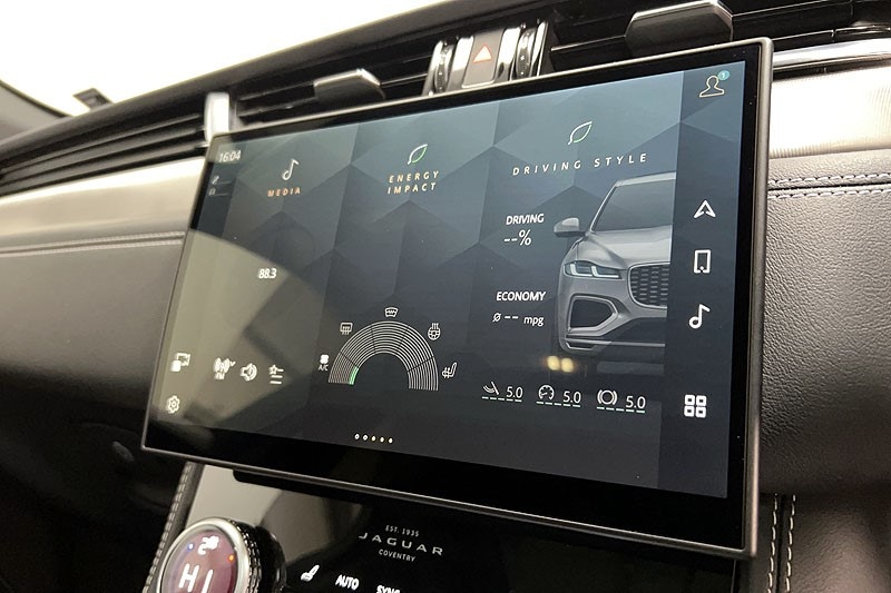 Used Jaguar F-Pace 2024 for sale - 76982176: Photo 34